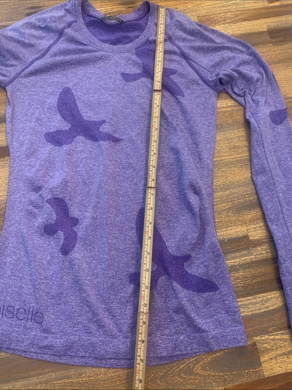 Oiselle “fly” workout top. Women’s medium. - Picture 7 of 10